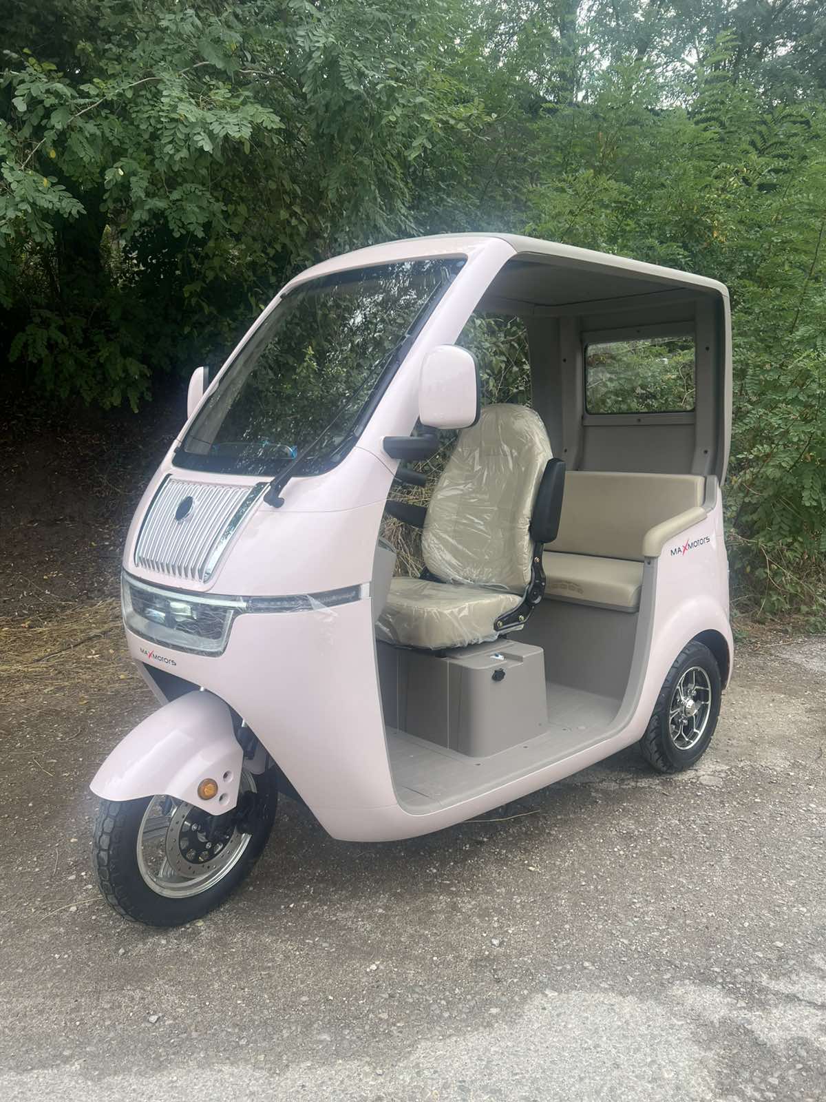 Удобство, баланс и икономия – защо електрическата триколка е хитът на сезона Удобство, баланс и икономия – защо електрическата триколка е хитът на сезона